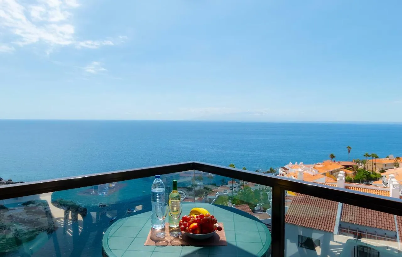 Apartamentos Lago Puerto de Santiago